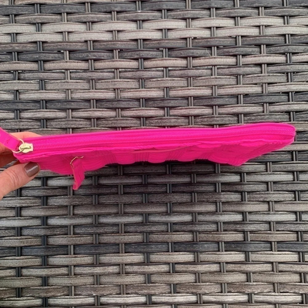 ELIZABETH Arden Hot Pink Ruched Cosmetic Case